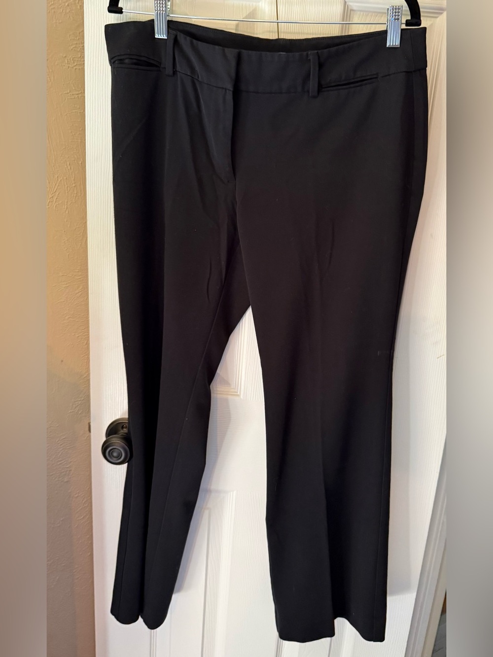 LOFT Women's Black Pant - Sleek Classic Style